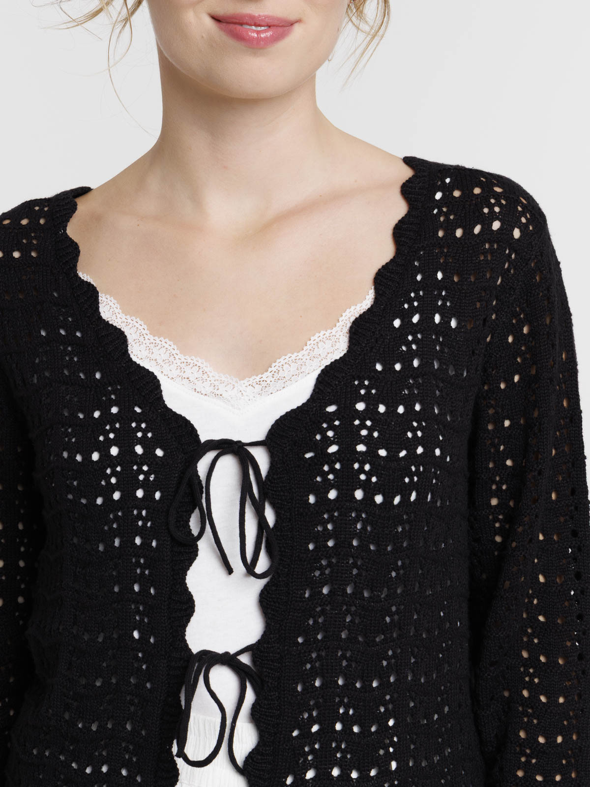 Gilet noir à nouer femme Gilet noir à nouer femme