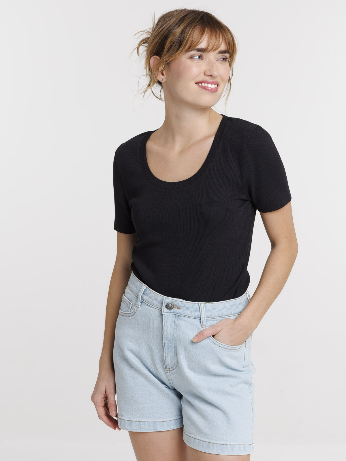 T-shirt noir cotelé femme