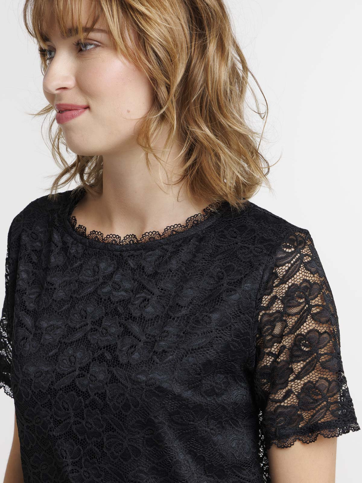 T-shirt dentelle noir femme