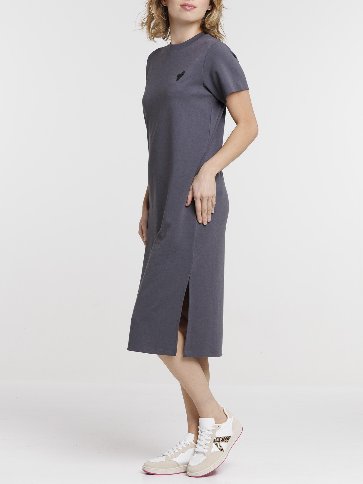 Robe asphalte motif coeur femme