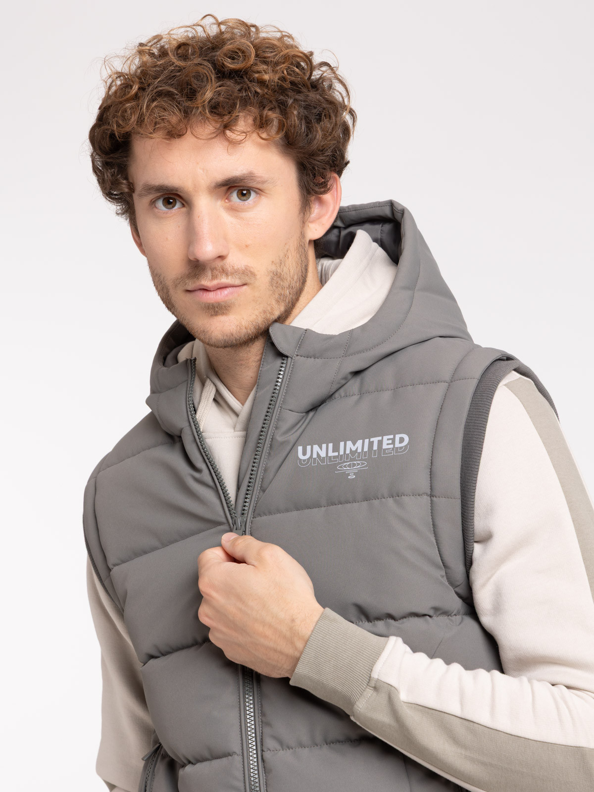 Blouson capuche sans manches homme Blouson capuche sans manches homme