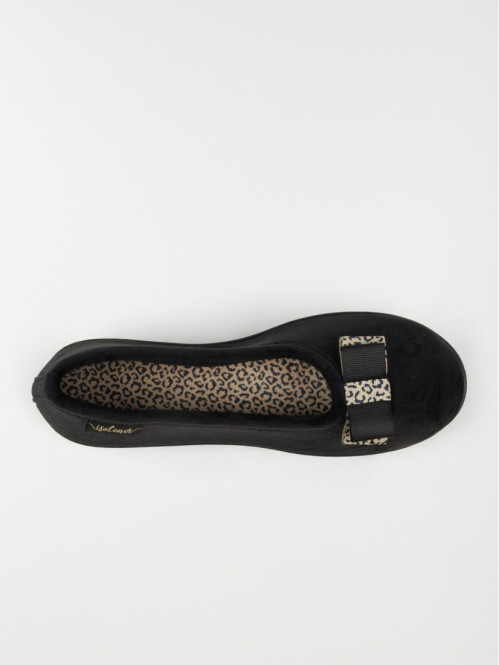 Chaussons léopard Isotoner...