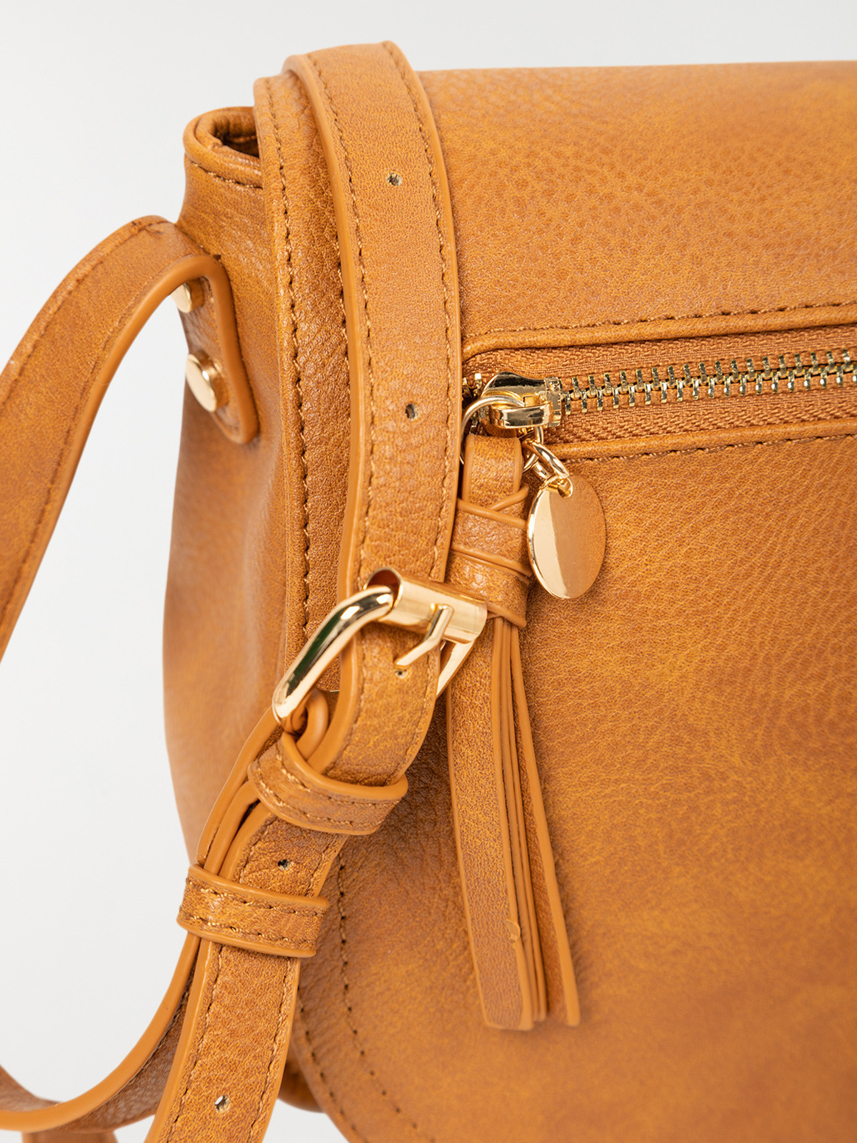 Sac forme besace bandoulière femme Sac forme besace bandoulière femme