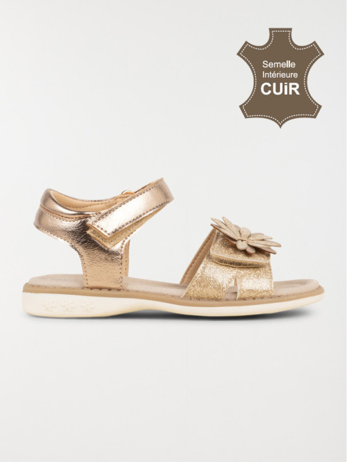 Sandales dorées fleurs 3D...