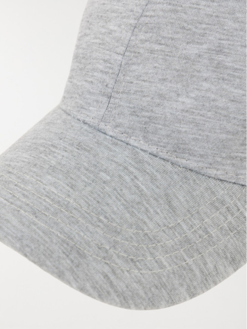 Casquette coloris gris...