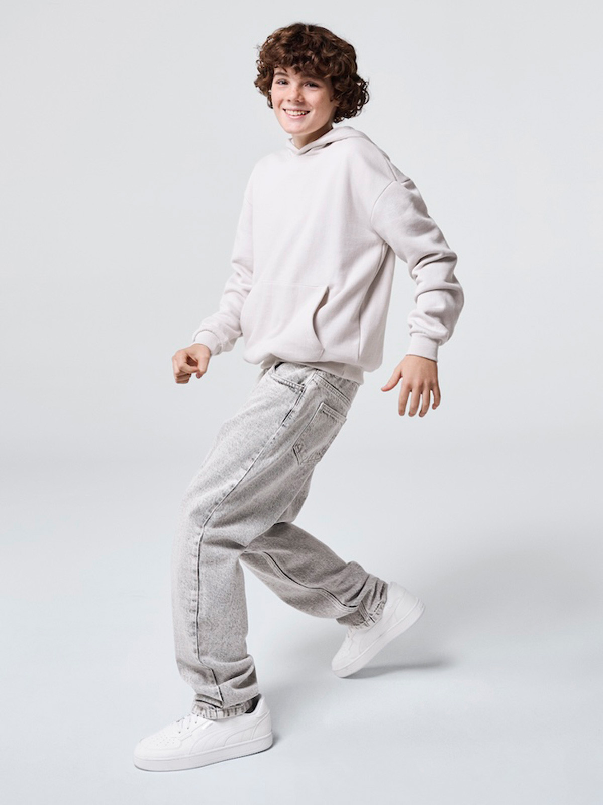 Jean relaxed gris bleach garçon (XXS-M)