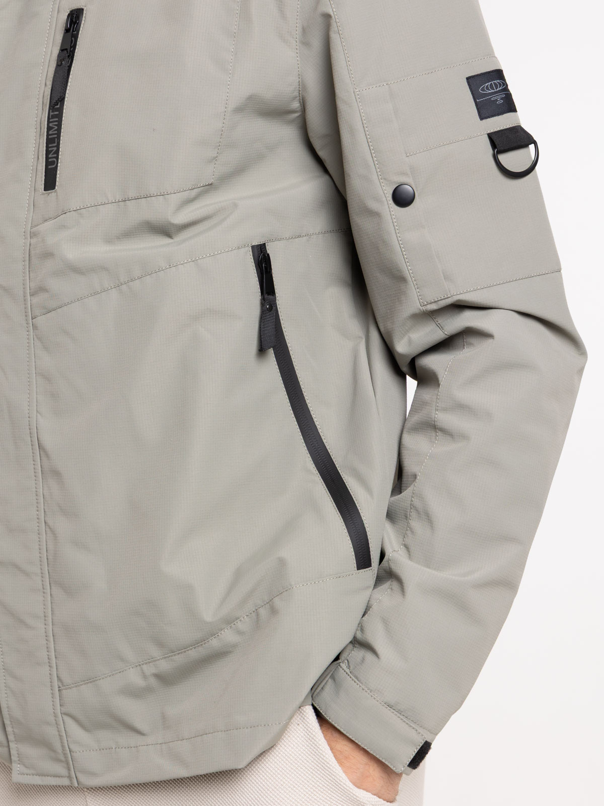 Blouson capuche multipoches homme