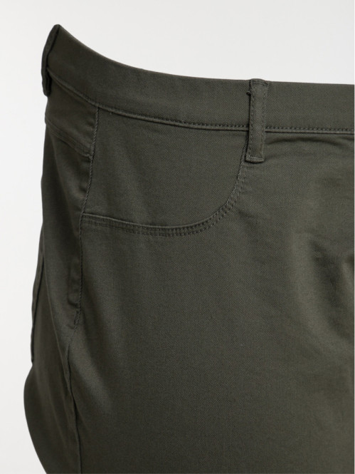 Jegging kaki quite grande...