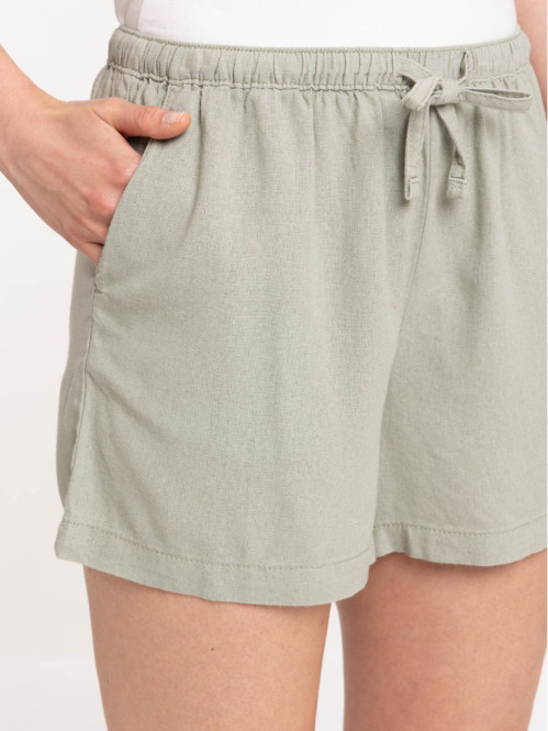 Short coloris mousse clair...