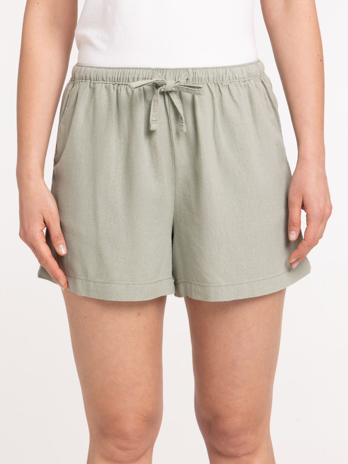 Short coloris mousse clair femme Short coloris mousse clair femme