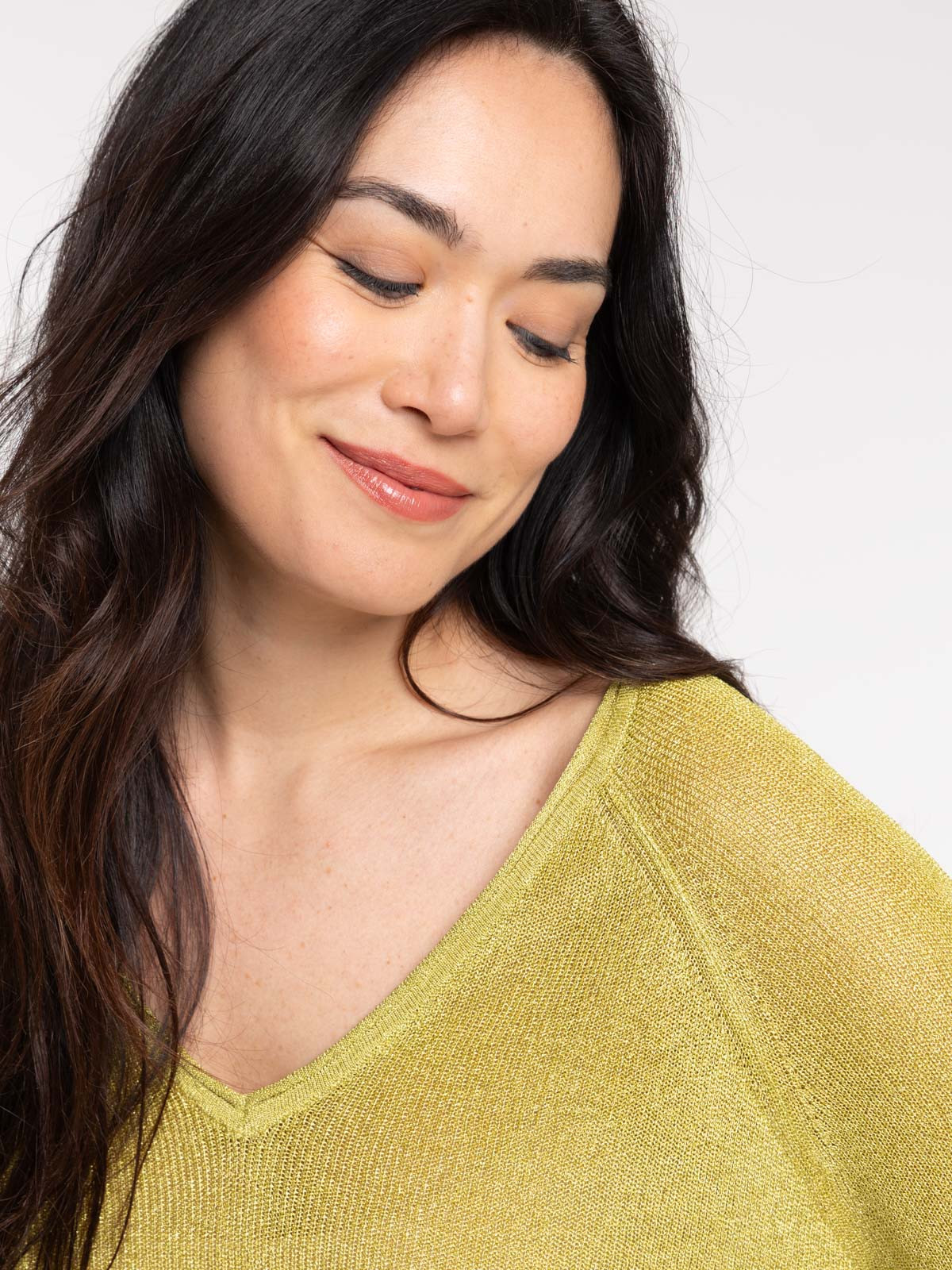 Pull col V brillant olivette femme Pull col V brillant olivette femme