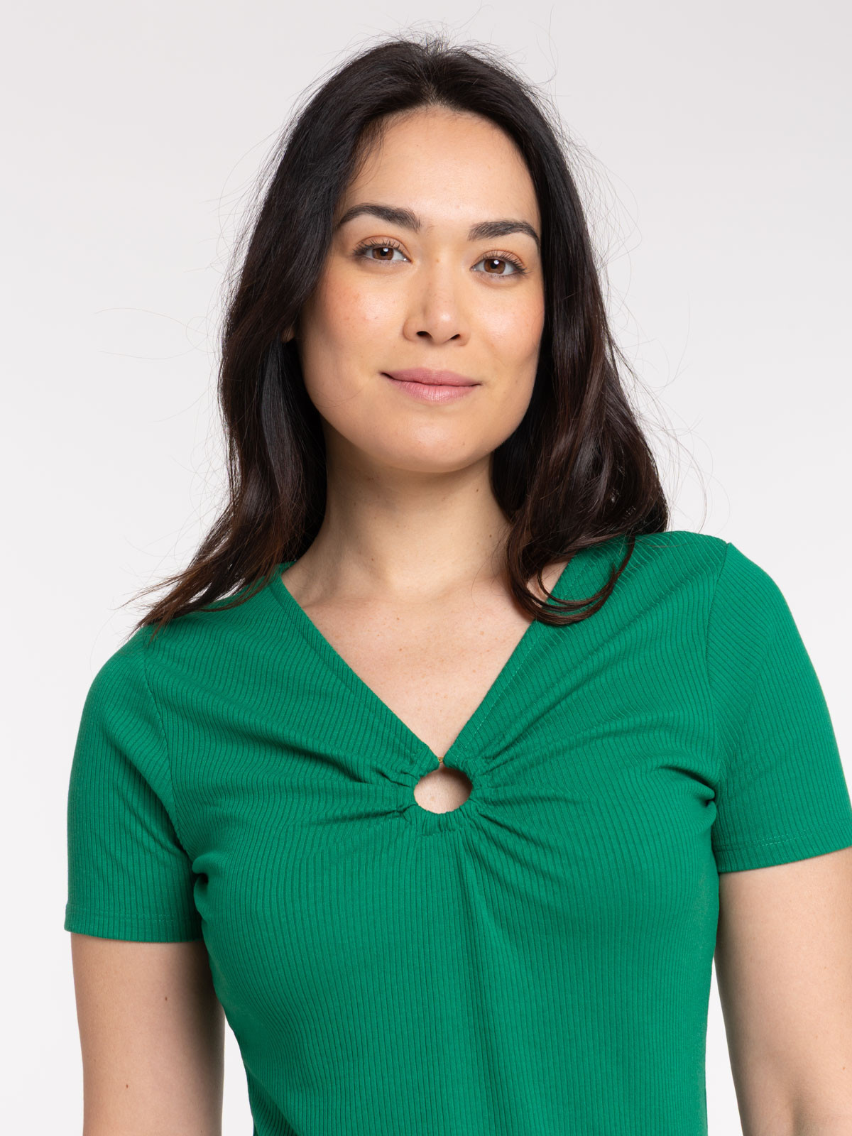 T-shirt col V anneau vert bosphore femme