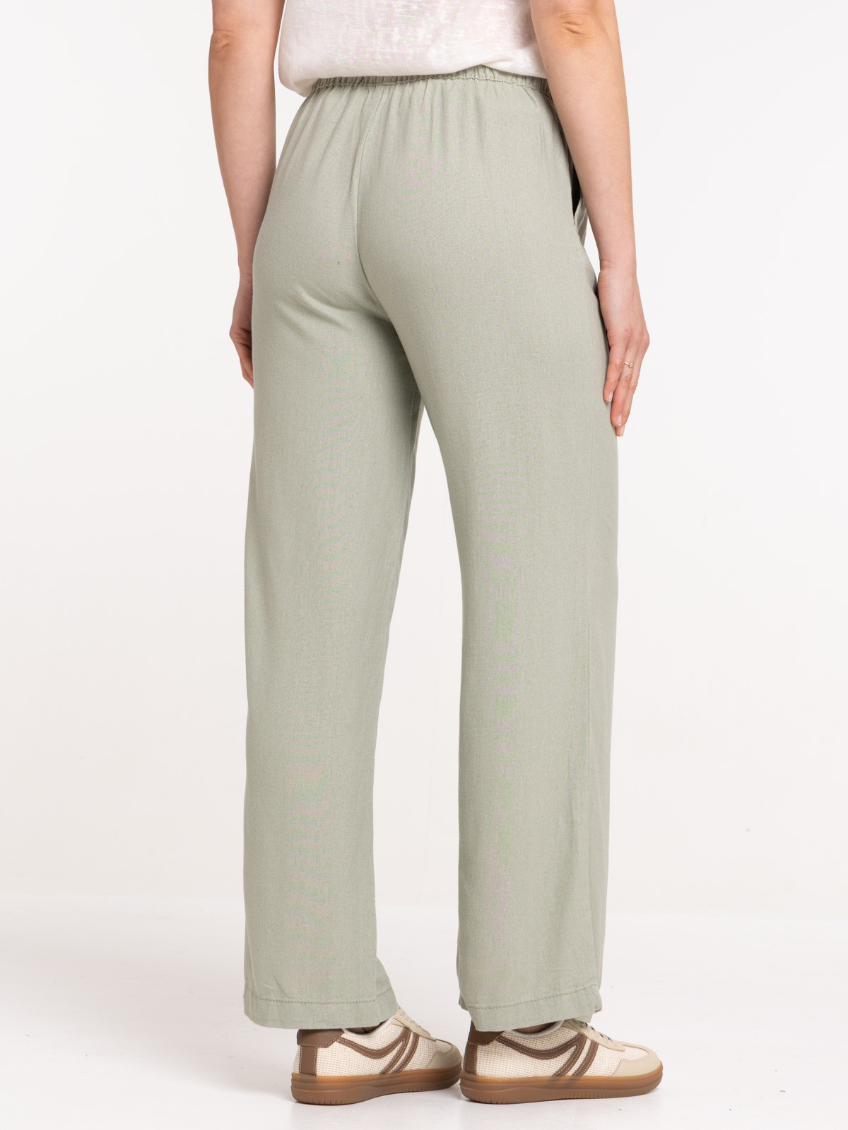 Pantalon coloris mousse clair femme