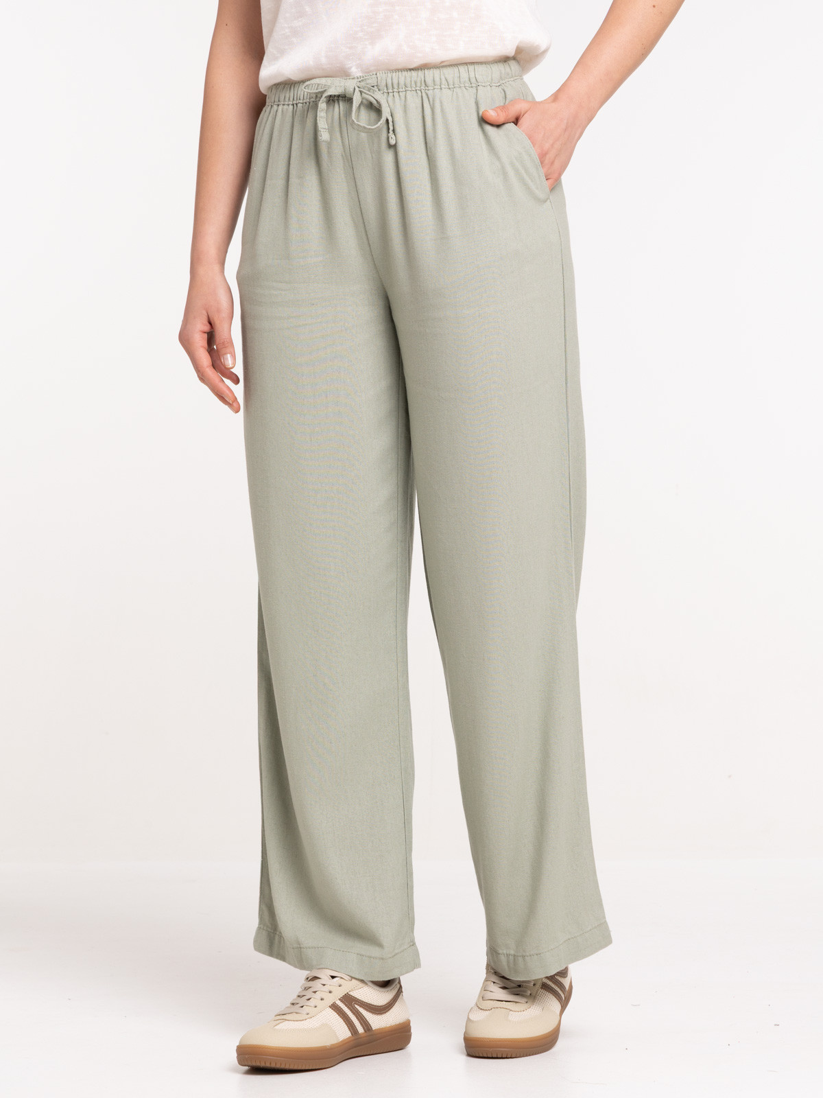 Pantalon coloris mousse clair femme