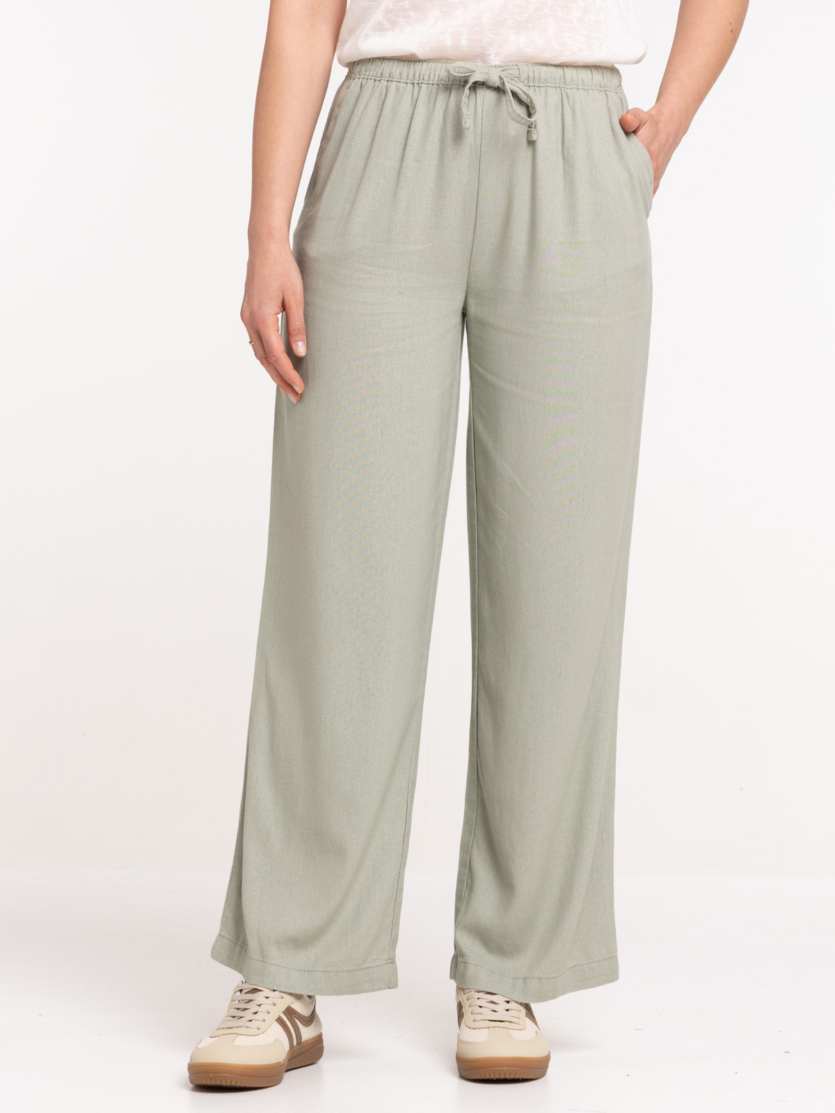 Pantalon coloris mousse clair femme