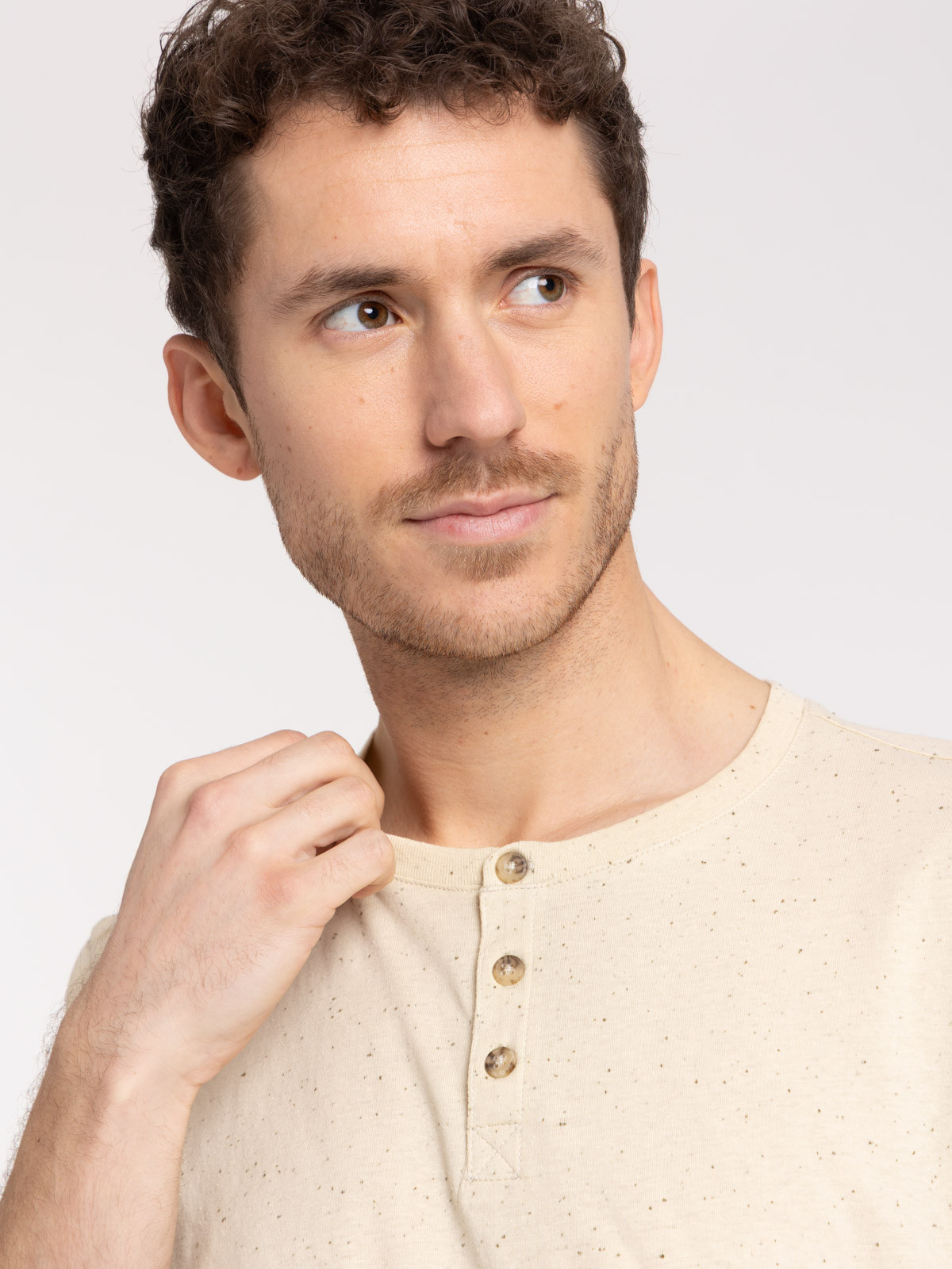 T-shirt col rond boutonné homme