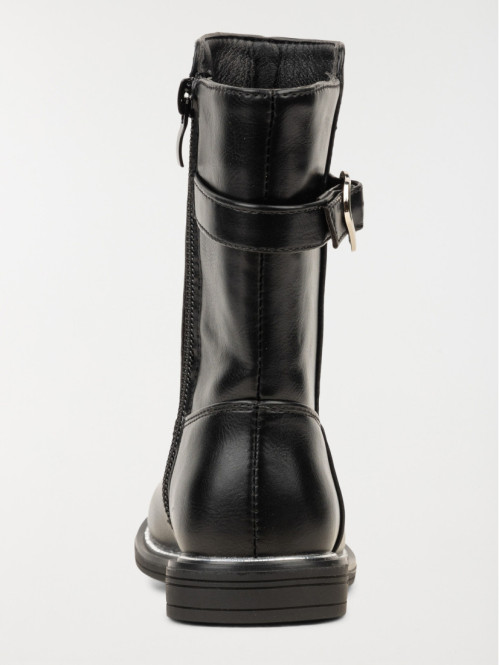 Bottes noires bride coeur...