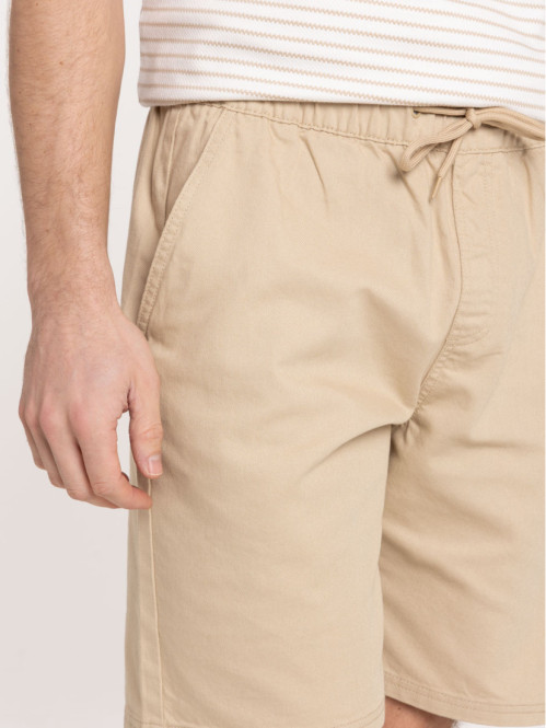 Short coloris désert homme
