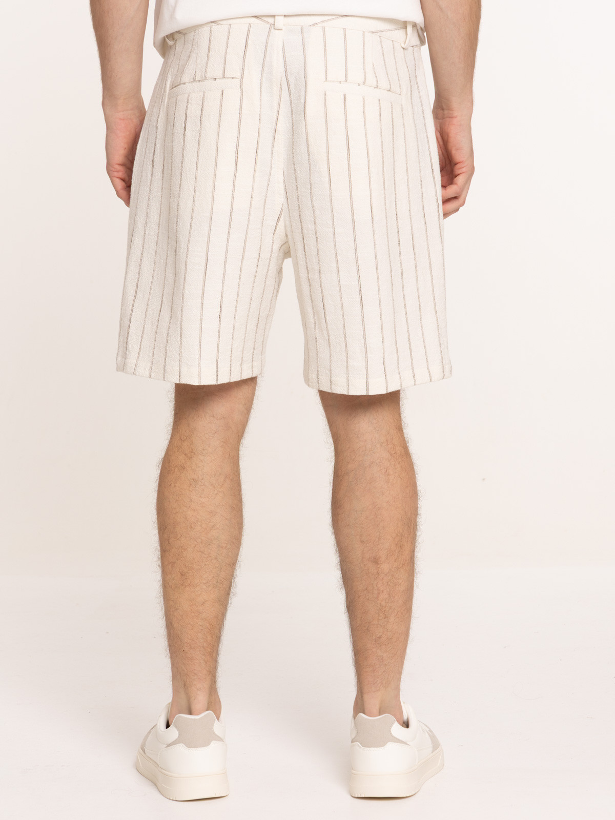 Short ivoire rayé homme