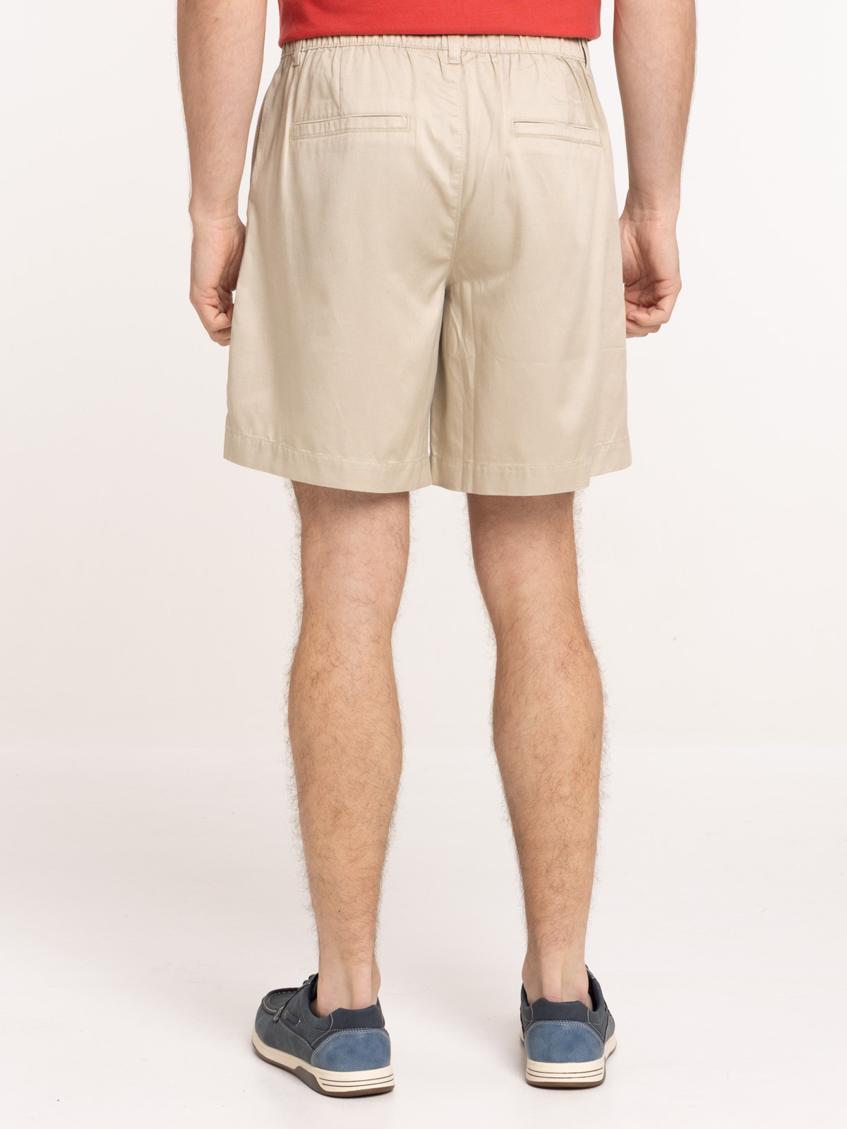 Short homme à pinces