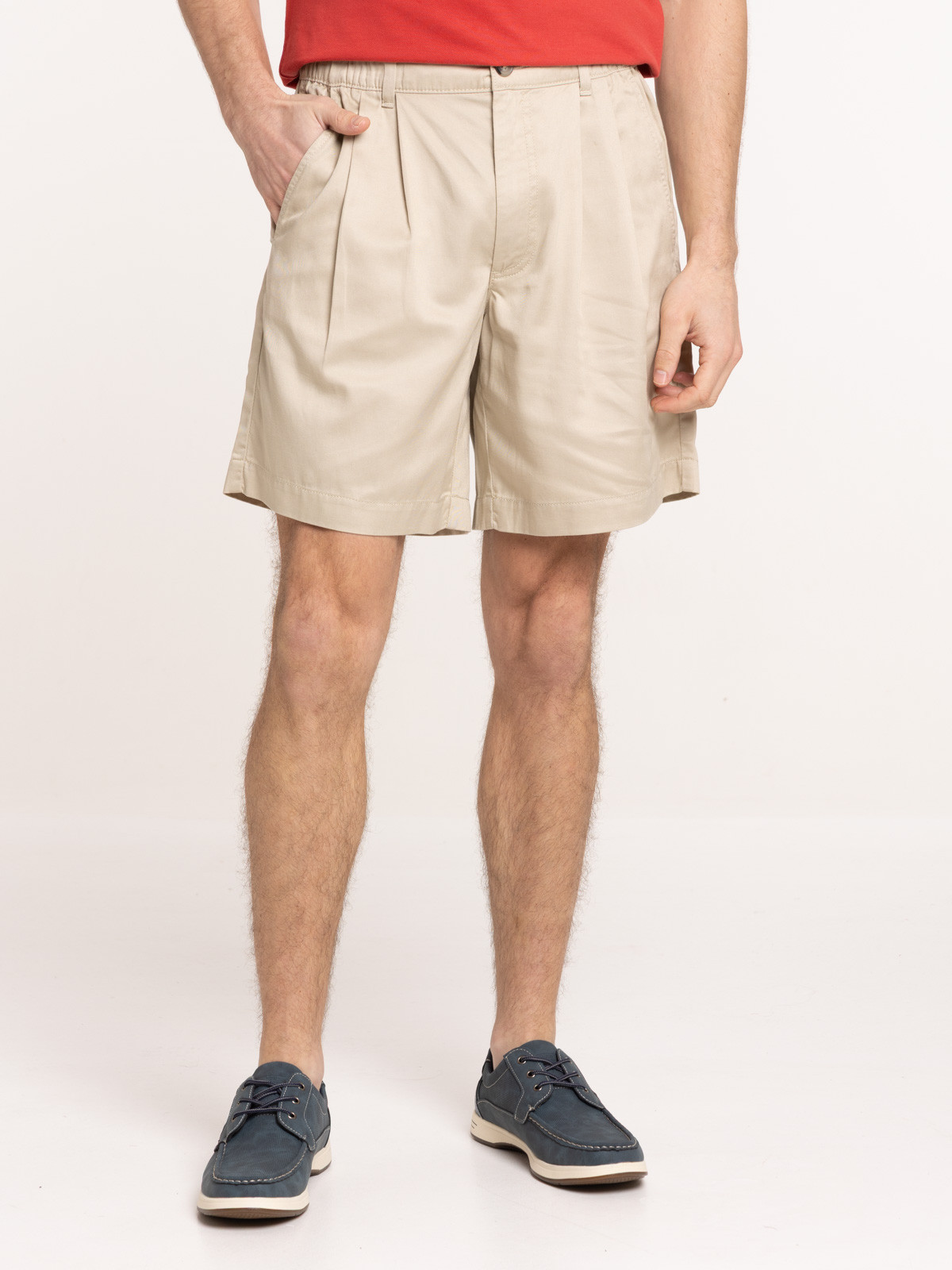 Short homme à pinces