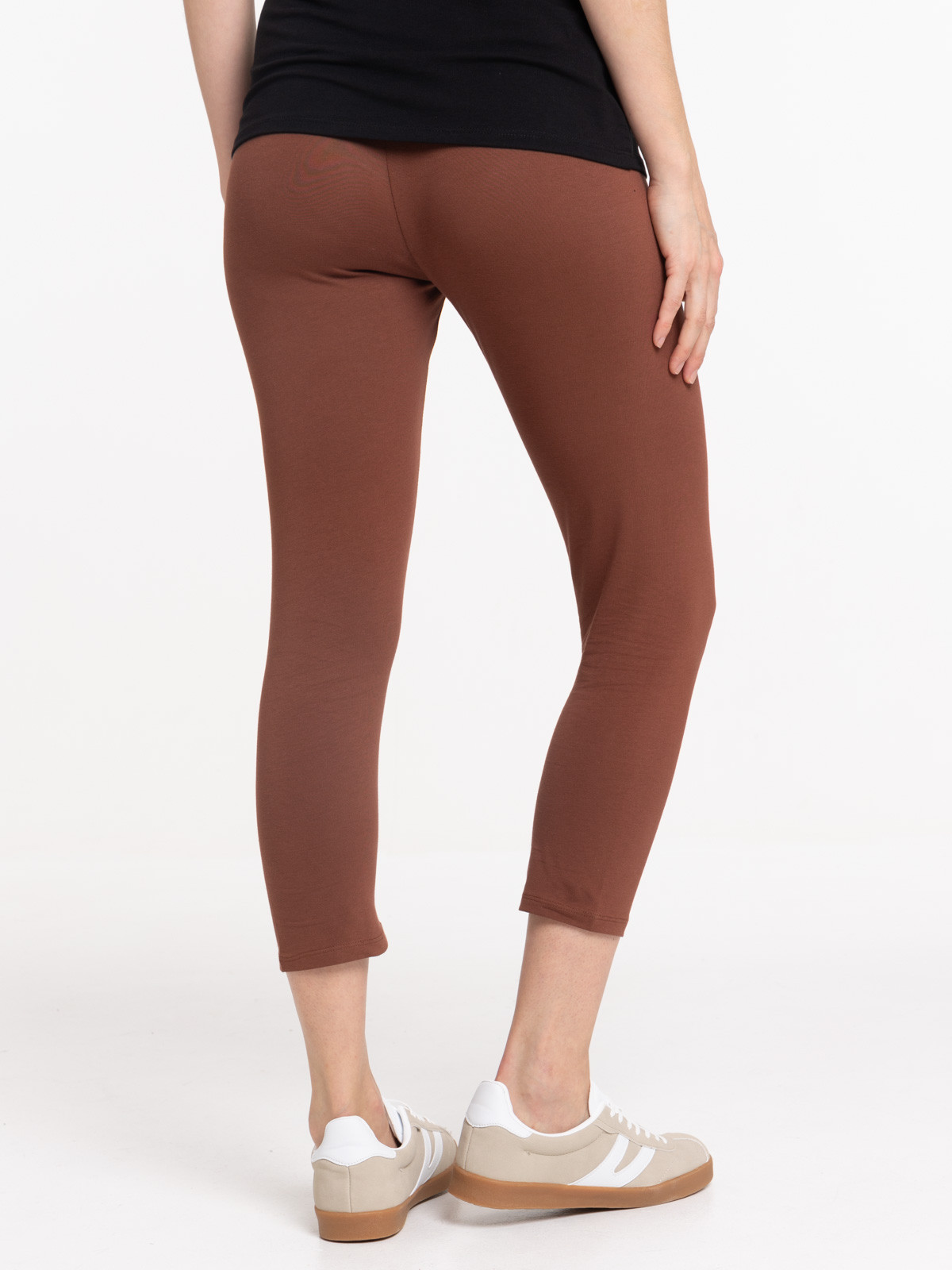 Corsaire brunette femme Corsaire brunette femme