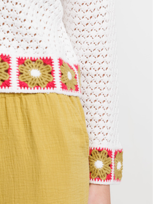 Pull crochet motifs colorés...