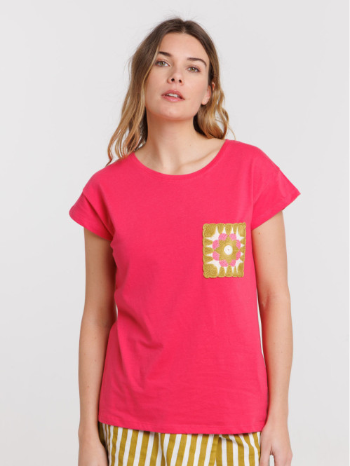 T-shirt motif macramé...