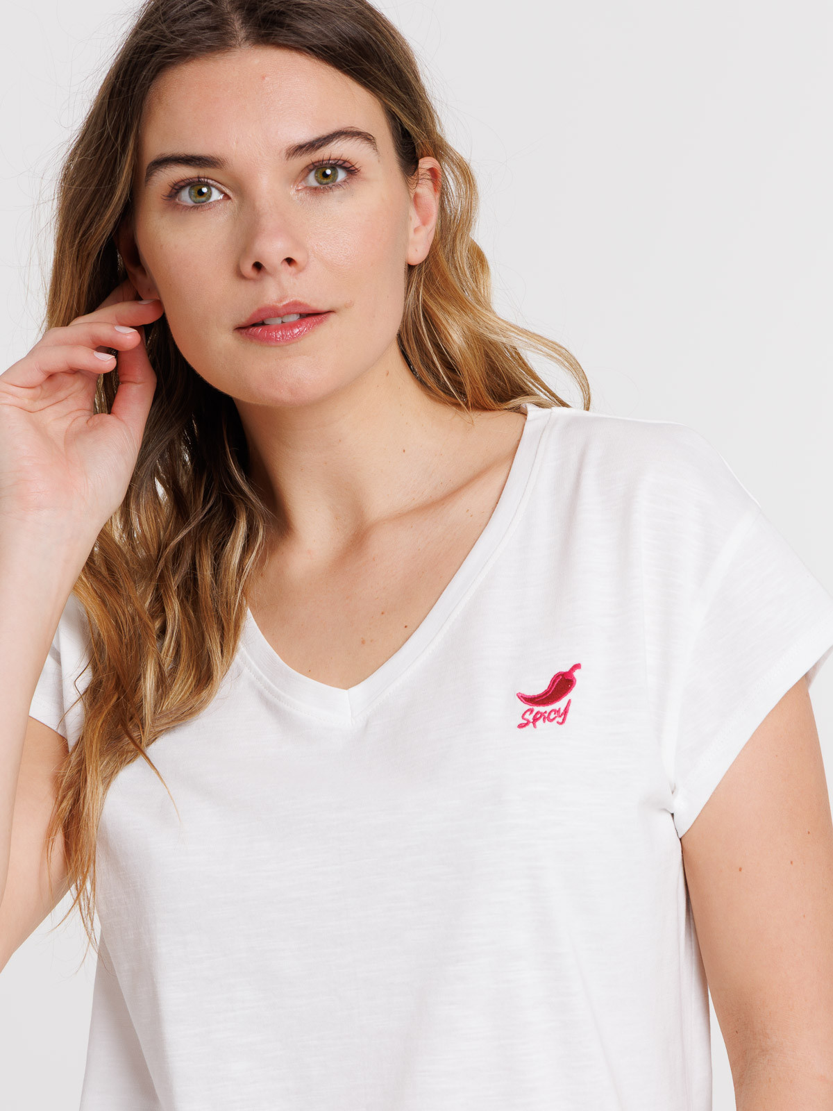 T-shirt col V motif piment femme