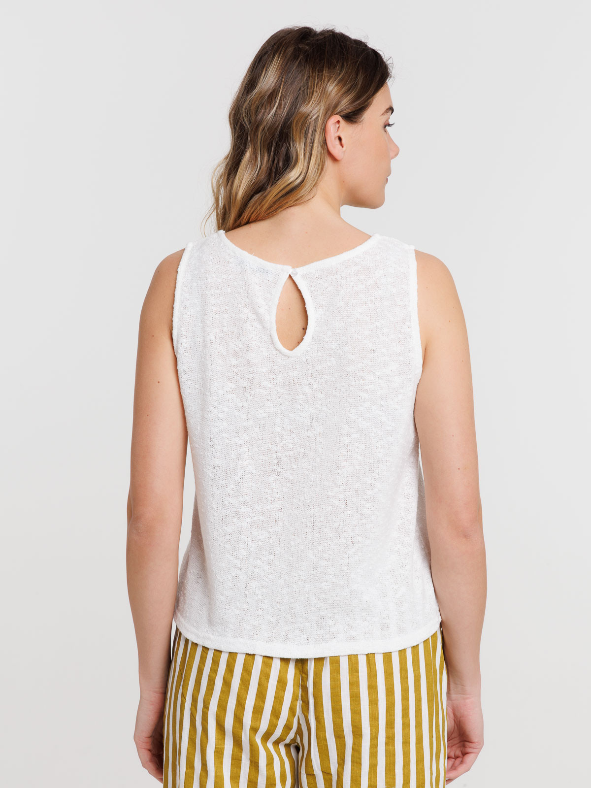 Débardeur écru col rond femme