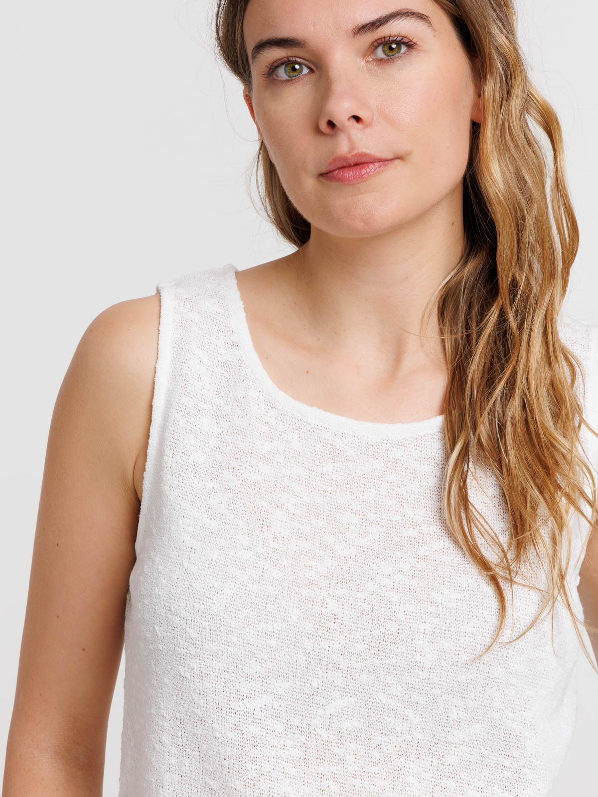 Débardeur écru col rond femme