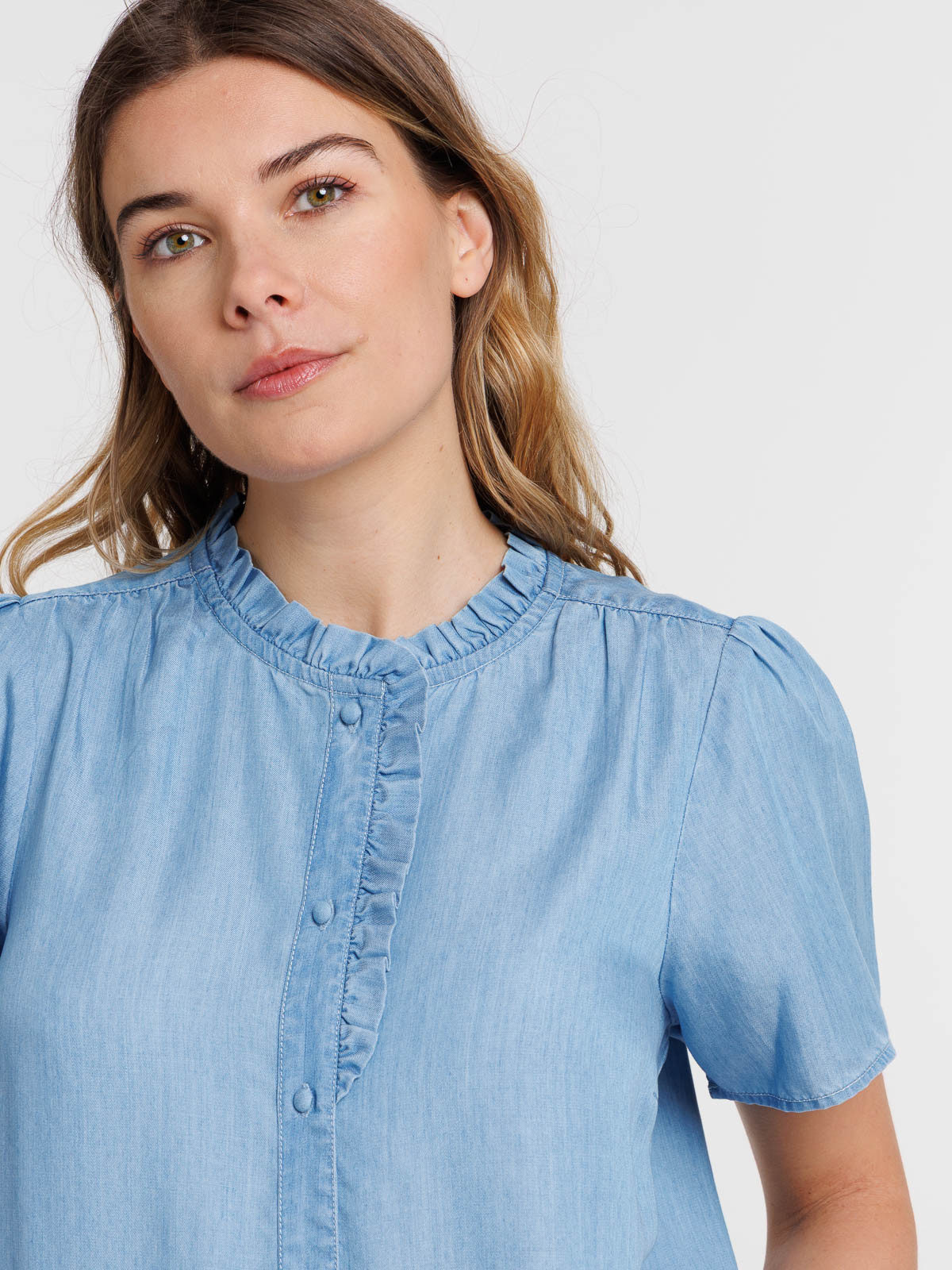 Chemise manches courtes femme bleu pâle