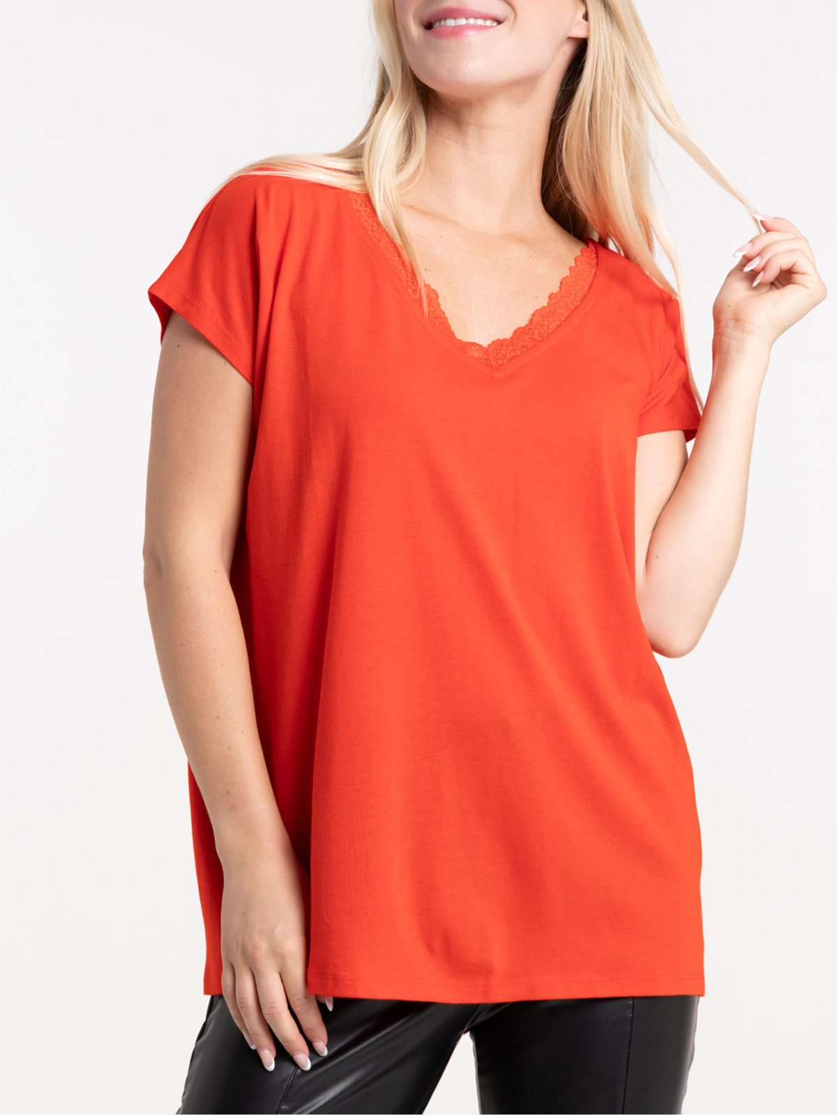 T-shirt femme col V dentelle
