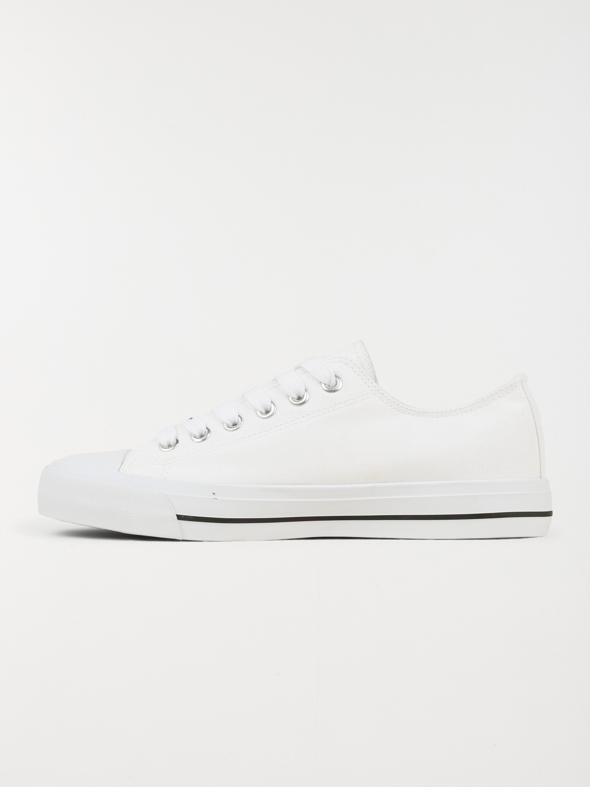 Tennis en toile blanche femme (36-41) Tennis en toile blanche femme (36-41)