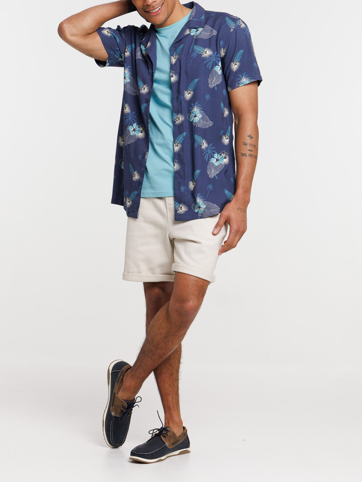 Chemisette fleurs tropicales homme