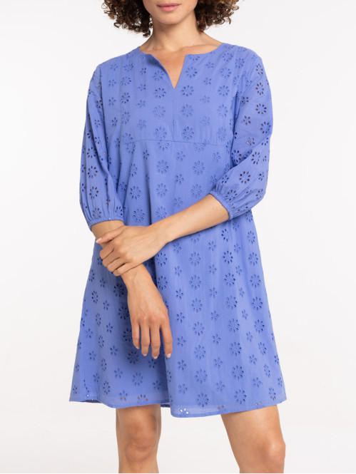 Robe courte broderie...