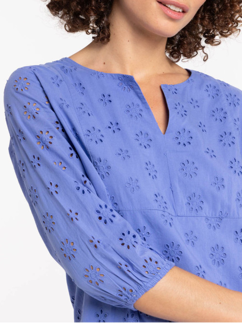 Robe courte broderie...