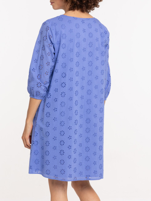 Robe courte broderie...
