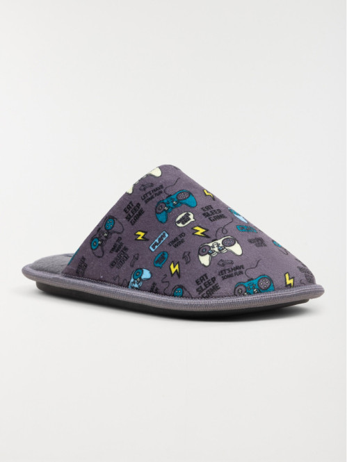 Chaussons jeux vidéos...