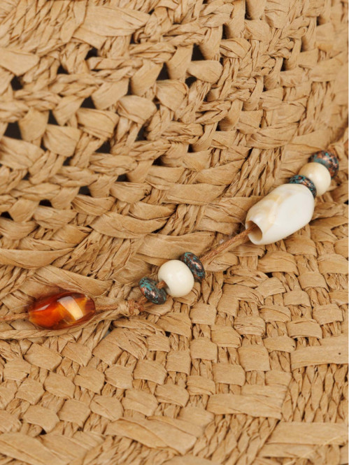 Chapeau en paille tressée...