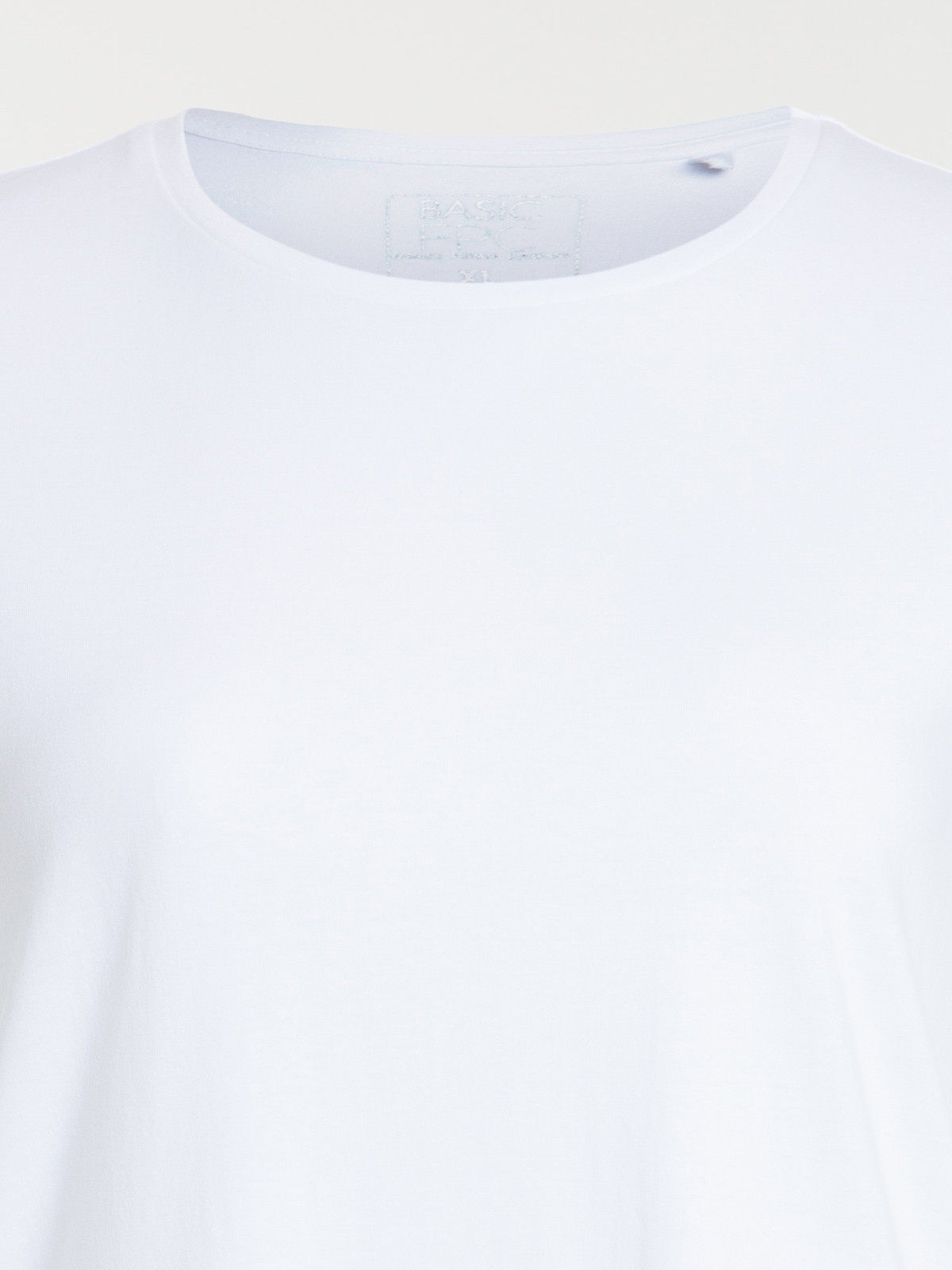 T-shirt blanc coton grande taille femme T-shirt blanc coton grande taille femme
