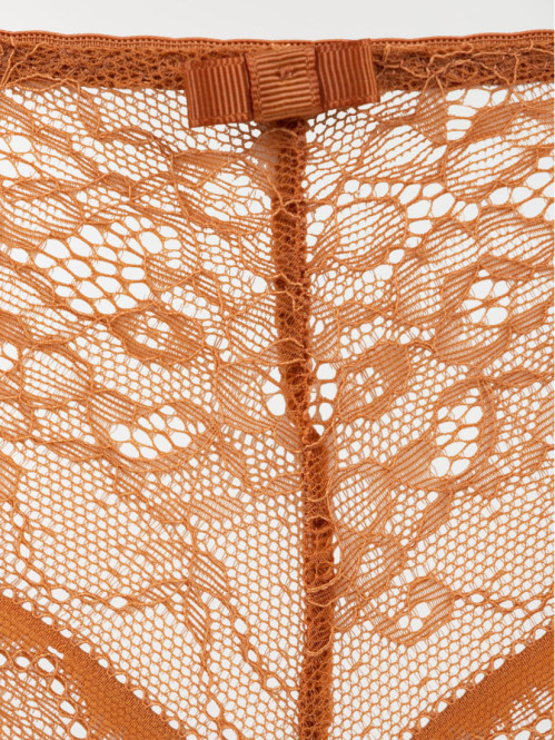 Shorty dentelle caramel...