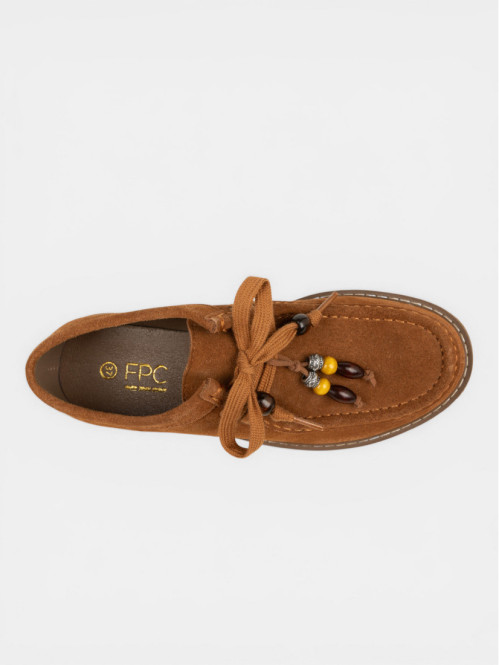 Derbies perles sur lacets...