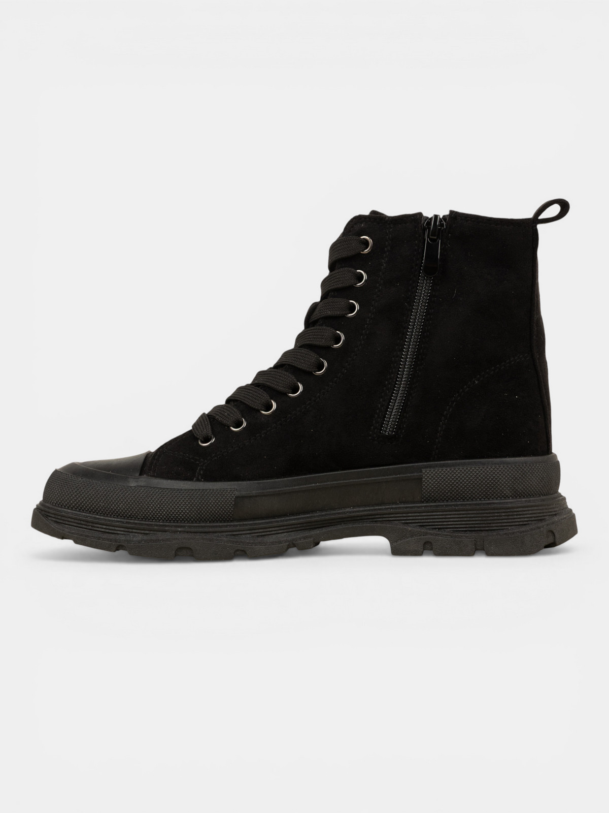 Baskets montantes noires femme (36-41) Baskets montantes noires femme (36-41)