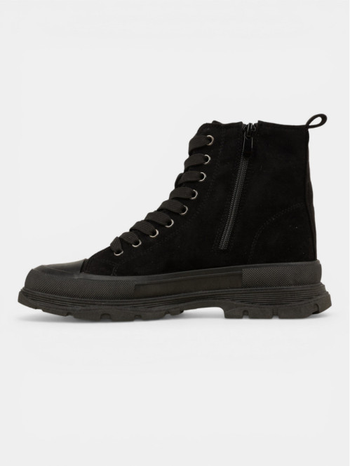 Baskets montantes noires...