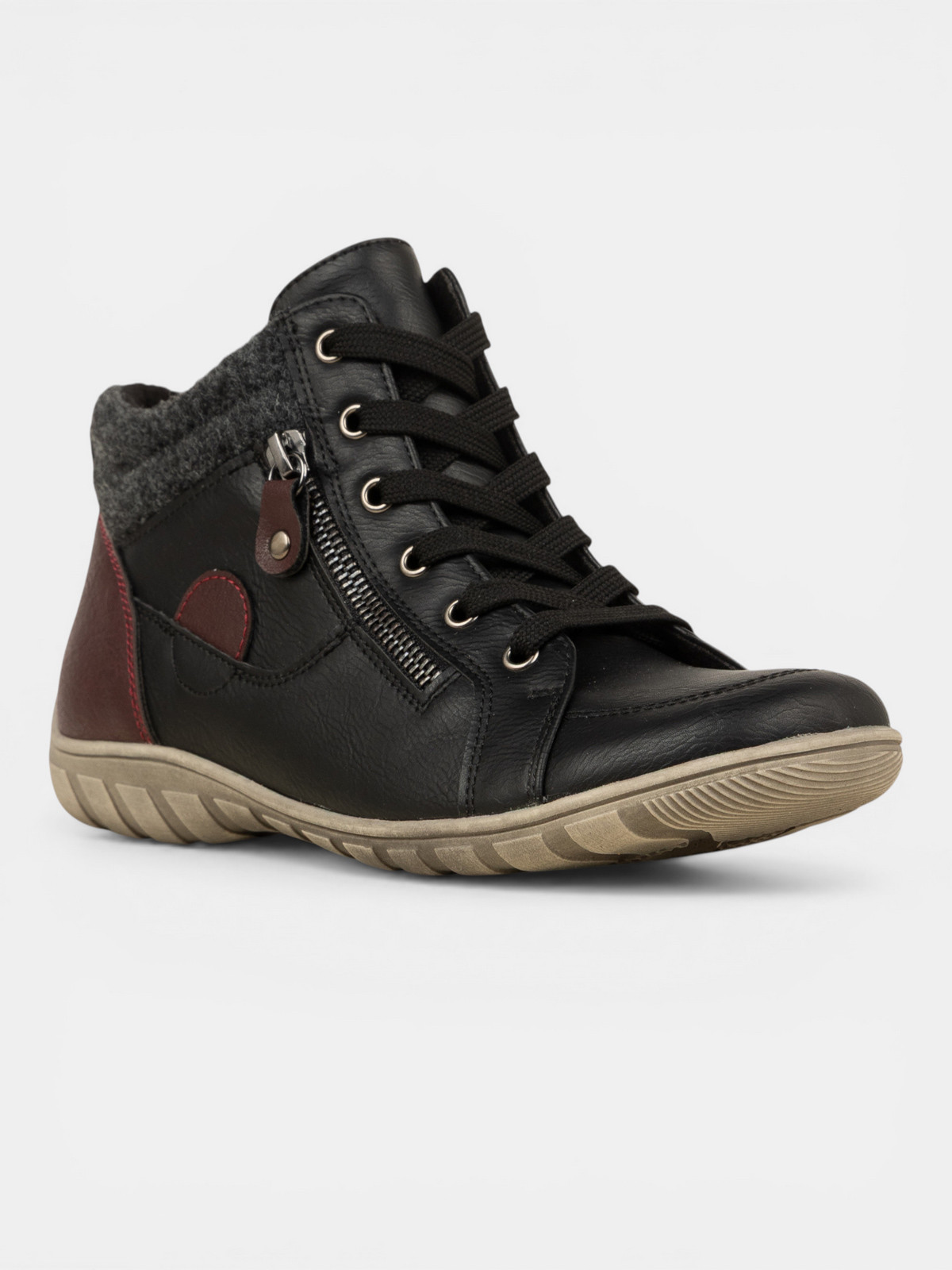 Baskets noires montantes femme (36-41)