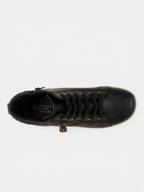 Baskets noires montantes...