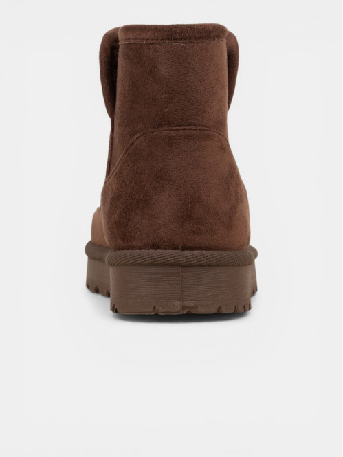 Bottines marrons suédines...
