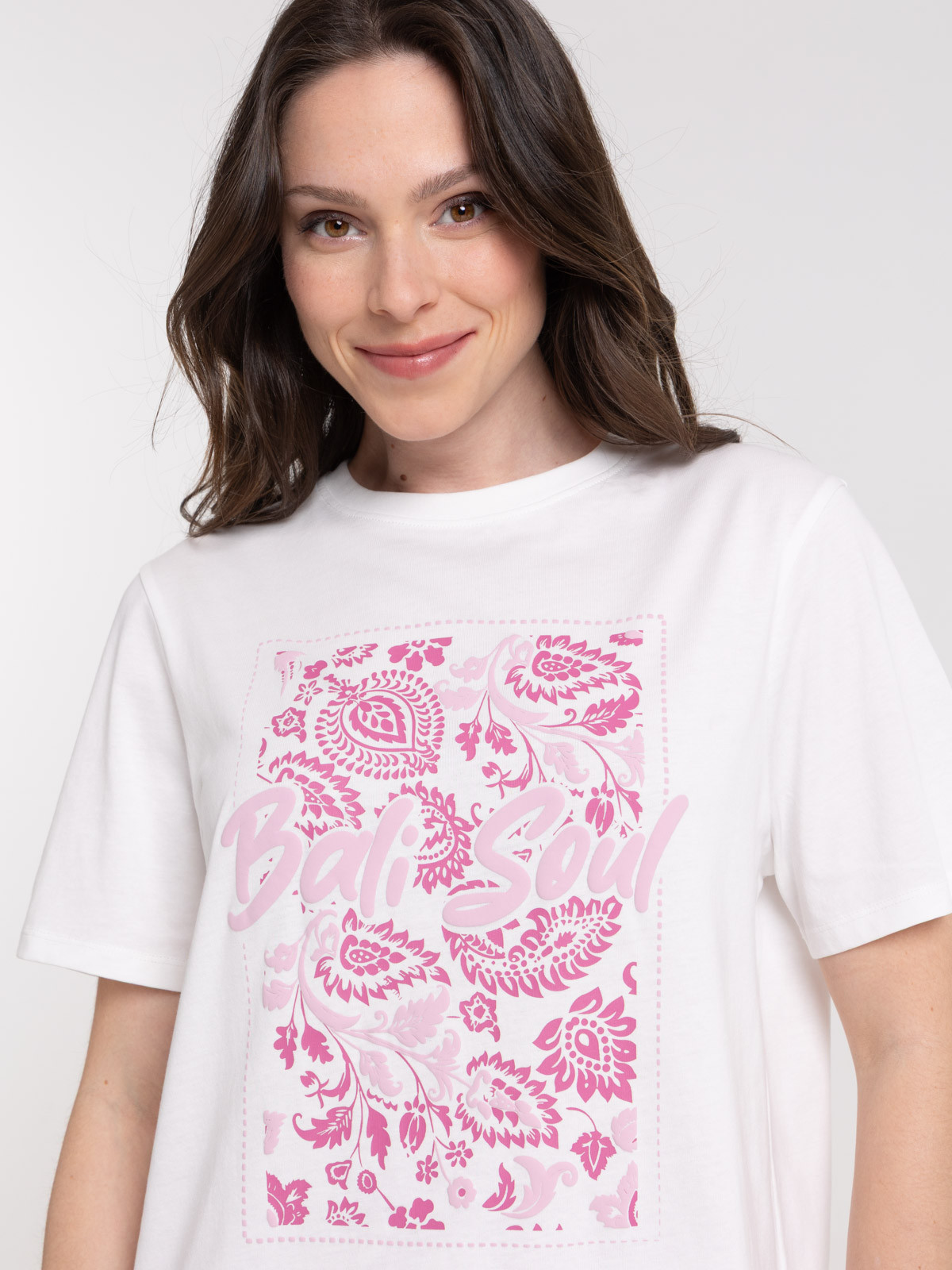 T-shirt écru motif floral femme