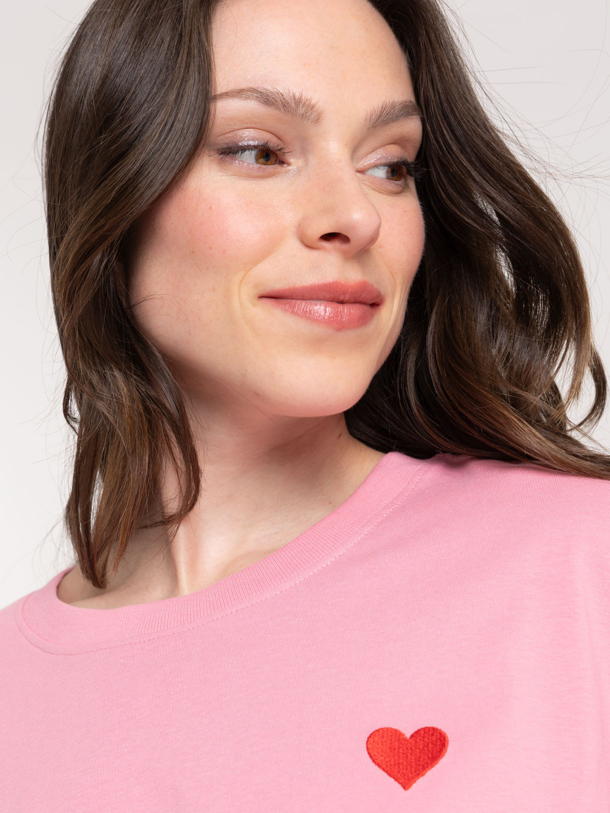 T-shirt coeur brodé femme T-shirt coeur brodé femme